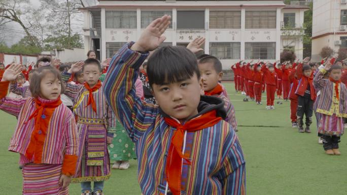 升旗 小学 儿童节六一 学校 升国旗