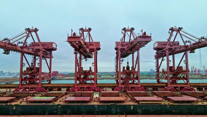 铁矿石散装船矿石海运煤炭码头港口