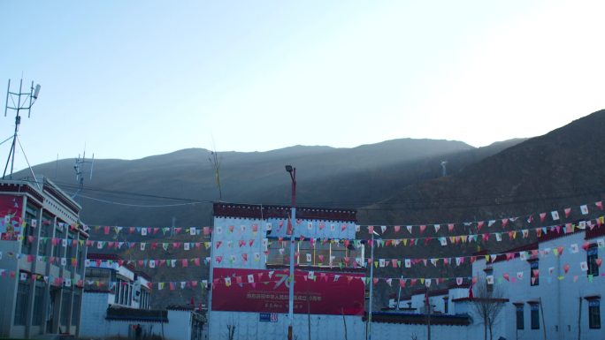 干旱的 藏族建筑 藏族民居 人文景观