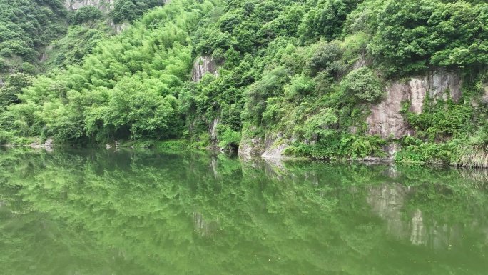 浙江壶源江绿水青山生态保护五水共治倒影