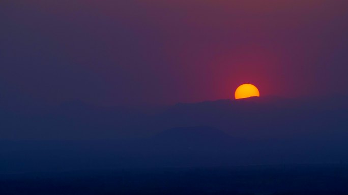 夕阳沉入地平线F