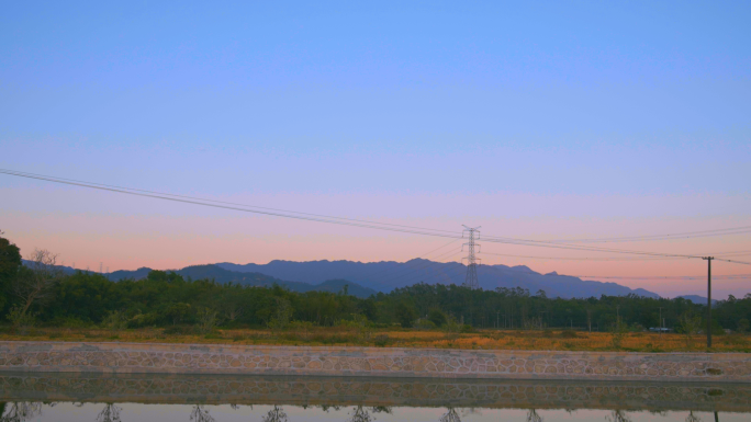 唯美纯朴乡村风光空镜（花树村阳光傍晚）