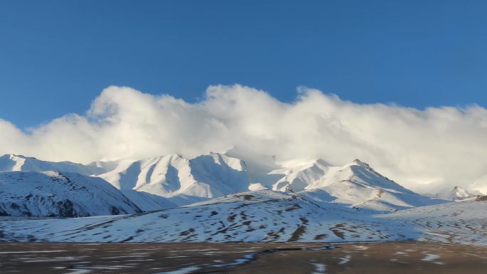 西藏 拉萨 火车 风景 雪山
