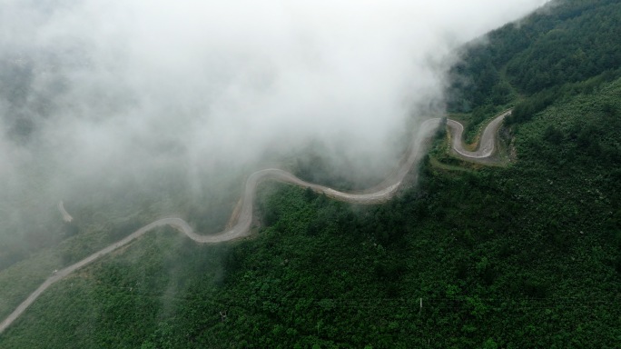 山路云海航拍4k