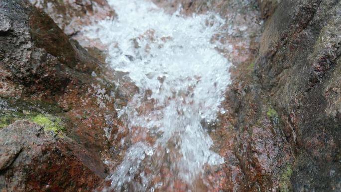 天然山泉水  泉水叮咚  溪流升格