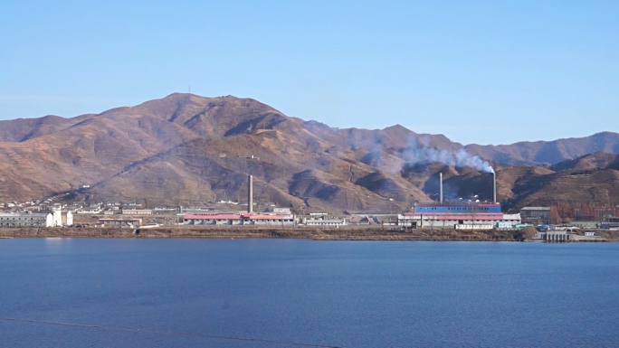 丹东鸭绿江抗美援朝遗迹远眺对岸朝鲜