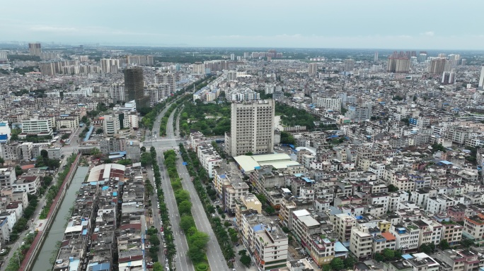 航拍合浦廉州广场城市大景