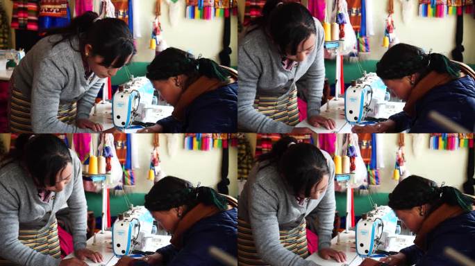 资深女性 教育培训班 藏族服装