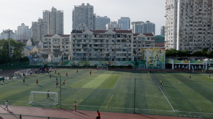 上海外国人业余足球联赛看台视角-01