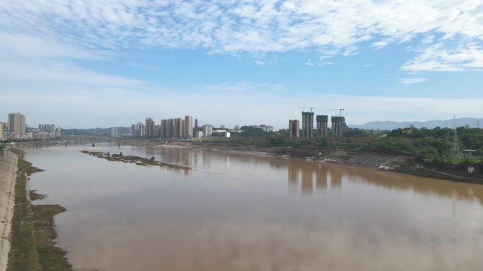 县城河道蓝天河水