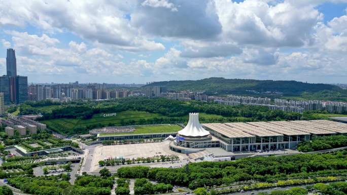 南宁国际会展中心民歌湖航拍延时