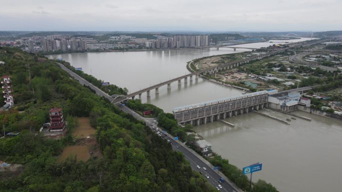 半山楼阁横移城市河流水利大坝横移