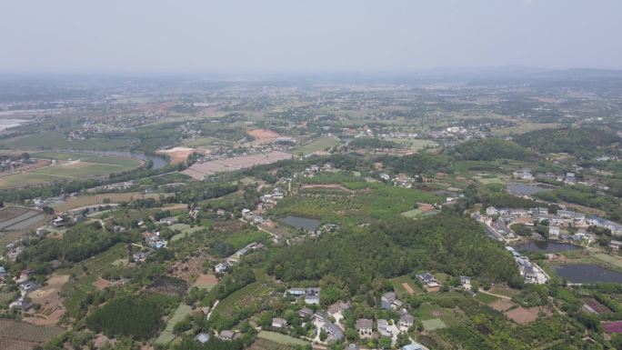 山峦城镇公路河流后飞