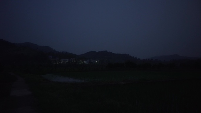 实录乡村夜晚环境