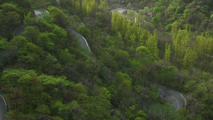 4K航拍河南新乡市太行山郭亮挂壁公路风景