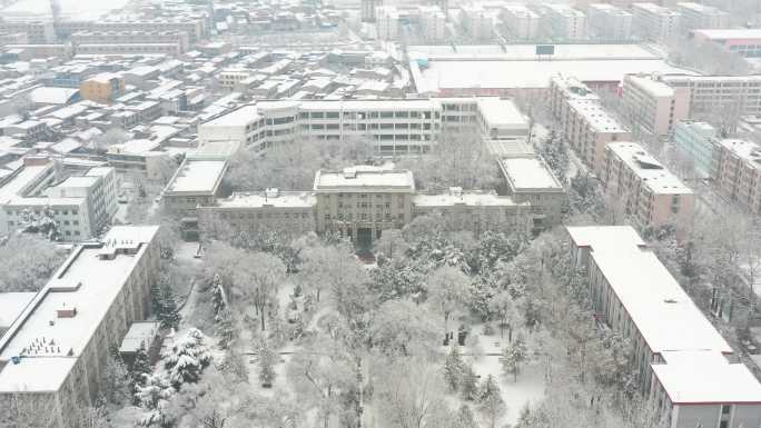 山西农业大学雪景