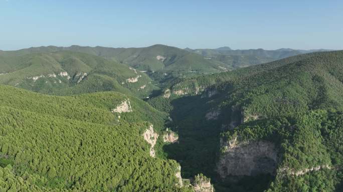 航拍济南龙洞风景区藏龙涧