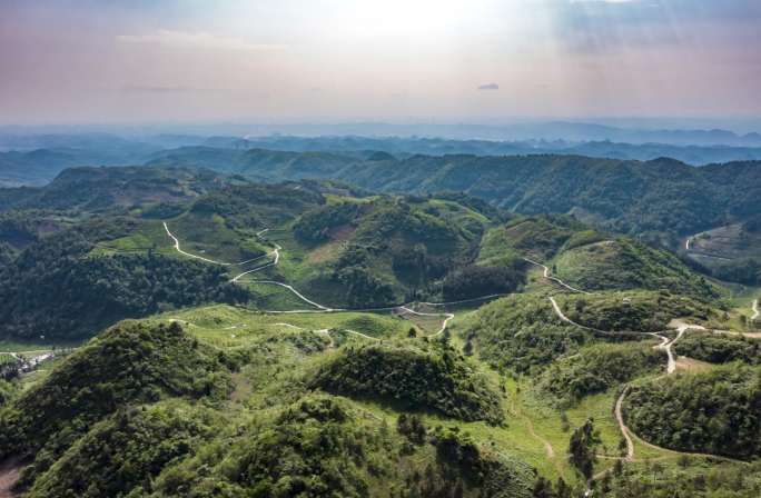 4K 航怕龙里县刺梨沟种植基地延时风光3