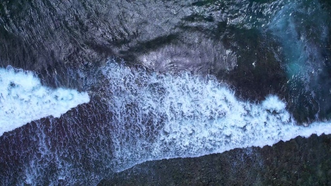 【4K可商用】海浪巨浪白沫浪层层卷积翻滚