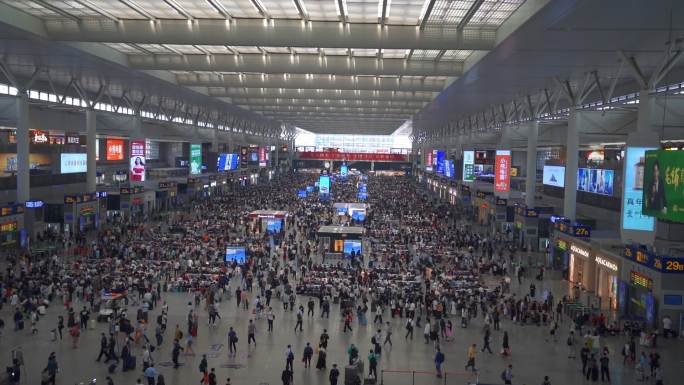 上海车站人群流动