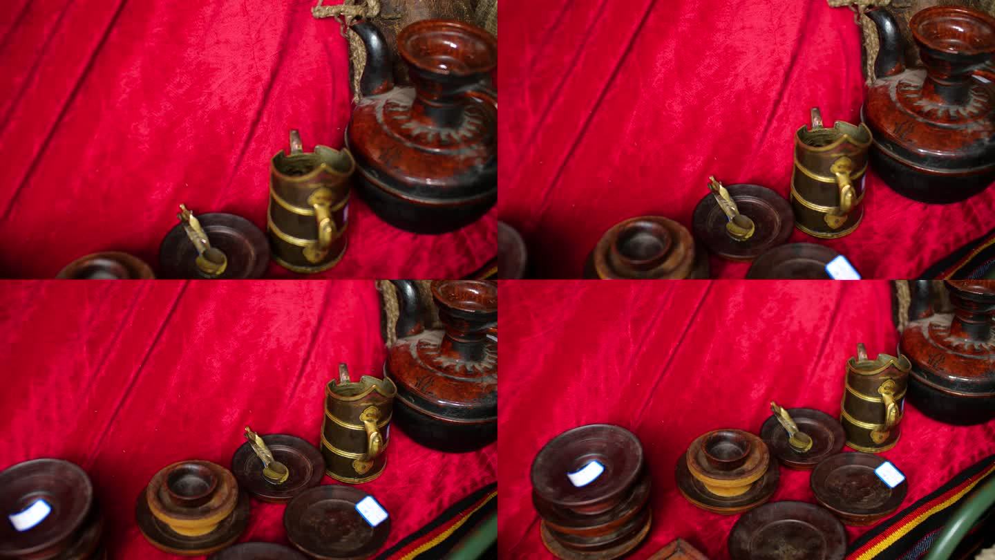 青稞糌粑的木碗 倒酥油茶的罐子