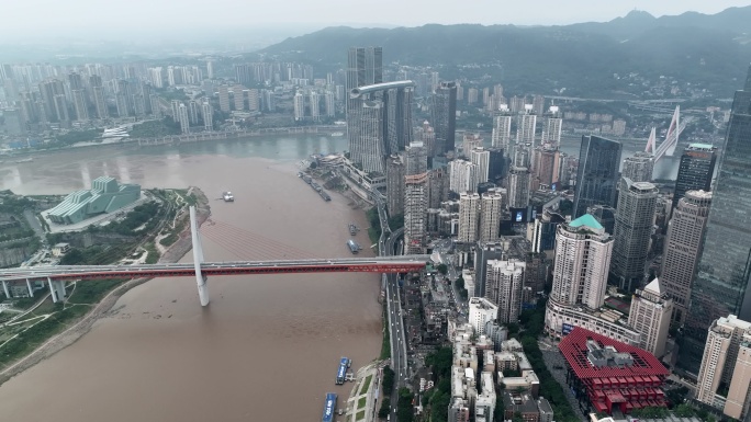 重庆两江交汇鸳鸯锅洪水洪峰过境