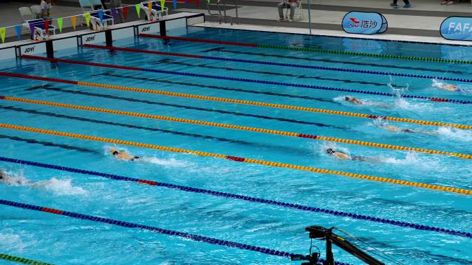 水立方国家游泳中心游泳比赛自由泳运动员