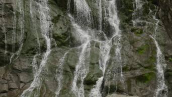 瀑布水流小溪升格拍摄视频素材