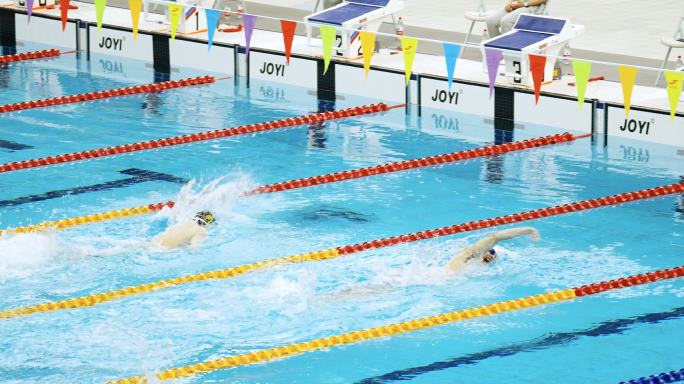 实拍水立方国家游泳中心男子自由泳比赛