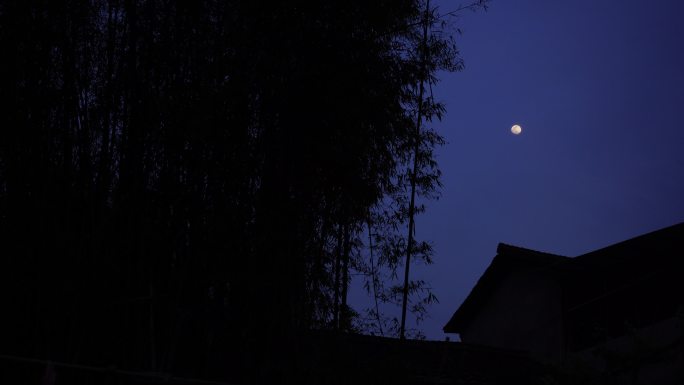农村夜空月亮夜景