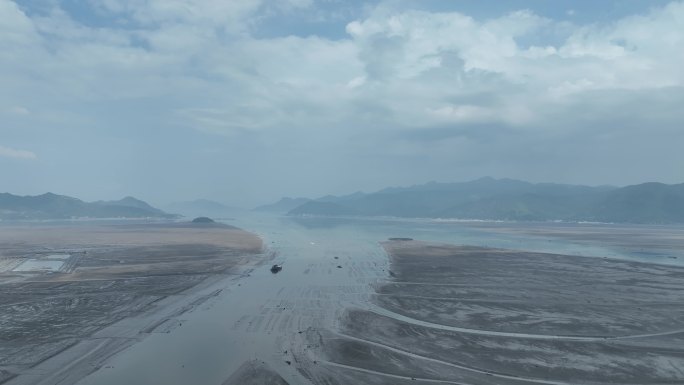 大海退潮滩涂航拍沙滩海岸潮汐海边自然风景