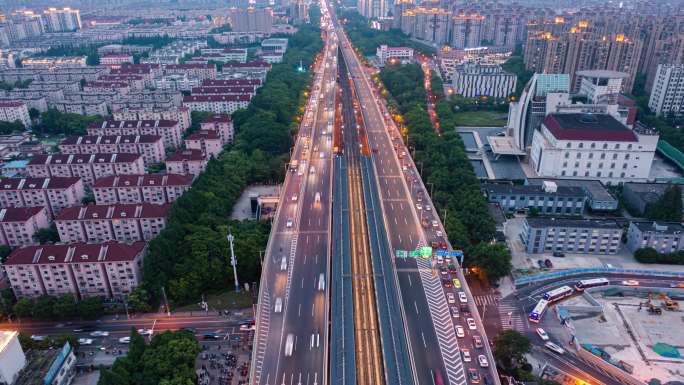 航拍共和新路高架一号线呼兰路站延时