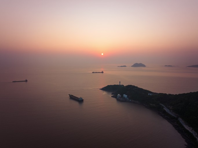 5k延时航拍日出海面岛屿轮船