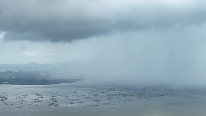 暴雨天气