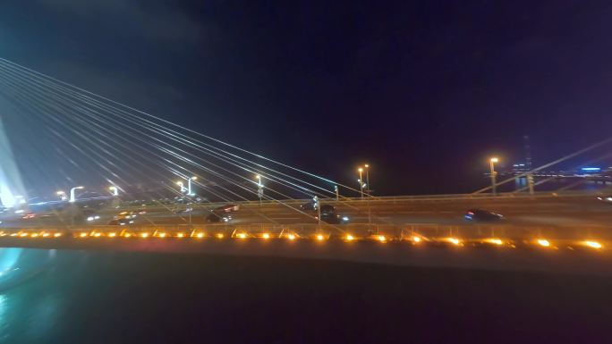 穿越机飞海口世纪大桥夜景