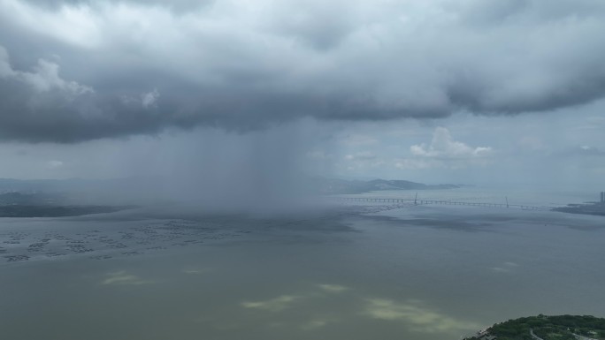 暴雨天气