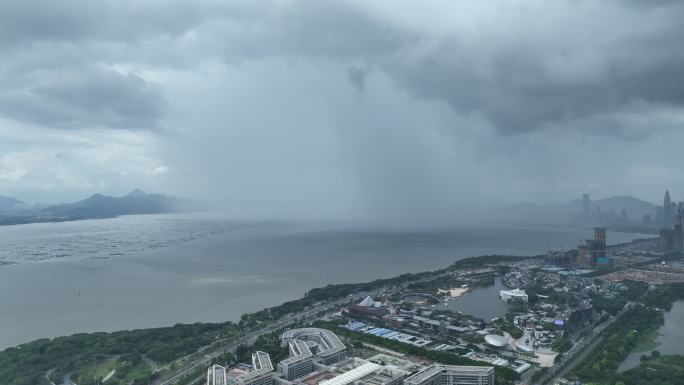 深圳南山区暴雨天气