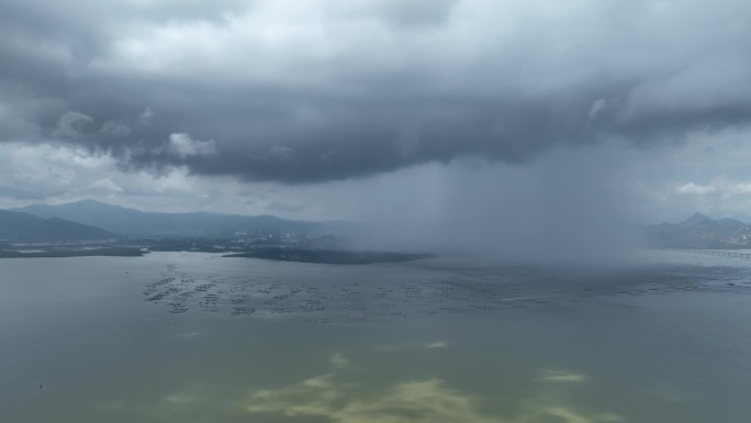 暴雨天气