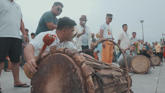 云南旅游德宏盈江傣族泼水节象脚鼓排练