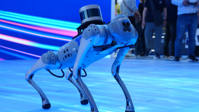 未来科技 智慧生活 机器狗 无人驾驶