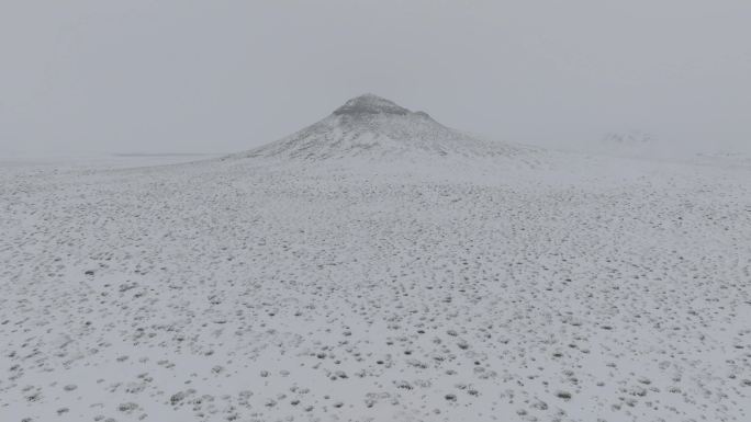 乌兰察布 乌兰哈达火山地质公园雪景