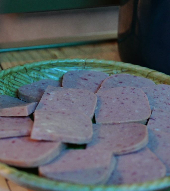 三个椰子原生态椰子鸡成都金牛凯德店午餐肉