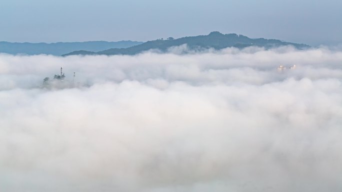 重庆南川：雾漫山乡祥瑞如画