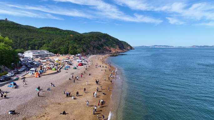 航拍海岸线 海边浴场