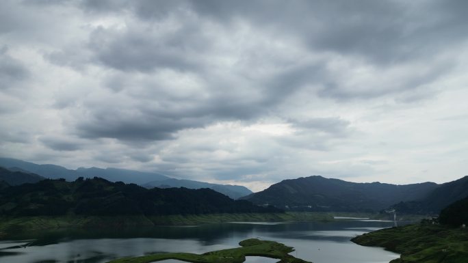 雅女湖 绿水青山 风景 山水 山河 壮丽