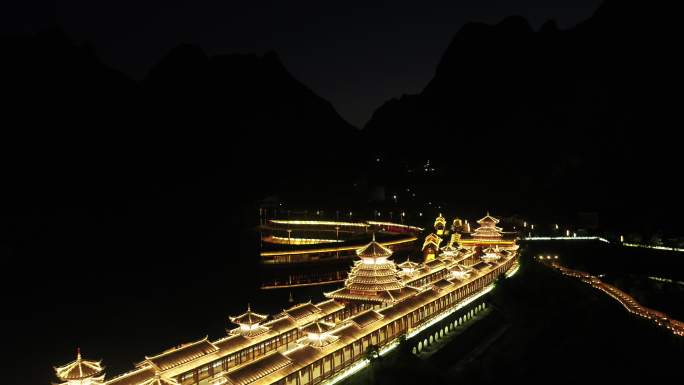 广西凌云浩坤湖壮族风雨桥金碧辉煌夜景航拍