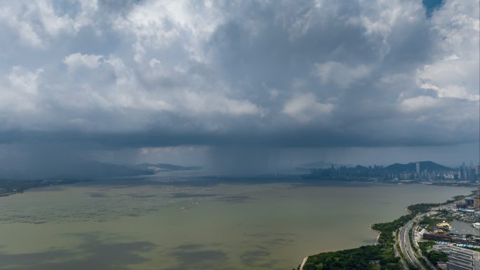 原创4K暴雨掠过深圳湾大桥全景航拍延时