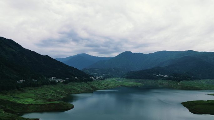 雅女湖 绿水青山 风景 山水 山河