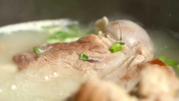 营养美食骨头汤炖肉特写4K