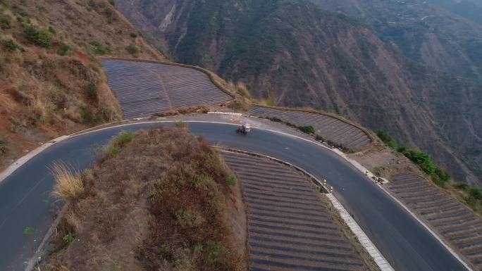 航拍云南地貌盘山公路